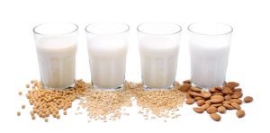 Vegetable milk: soy drink, rice drink, oat drink, almond drink o